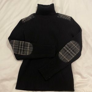 Burberry vintage merino wool ribbed turtleneck sweater. Good condition. Size L.